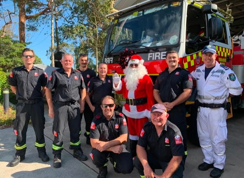 Charlestown Electorate Santa Runs Main Image